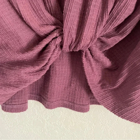 SO Waffle Knit Vneck Top Knot Midriff Size Large Purple Loose Fit Casual Comfort - Picture 4 of 7